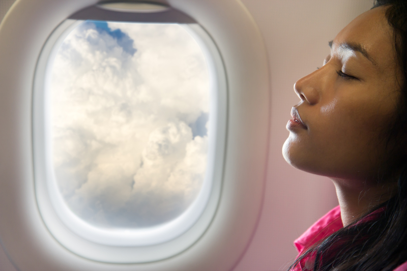    A hearty breakfast instead of a midnight snack can minimize jet lag, according to a new study. ...